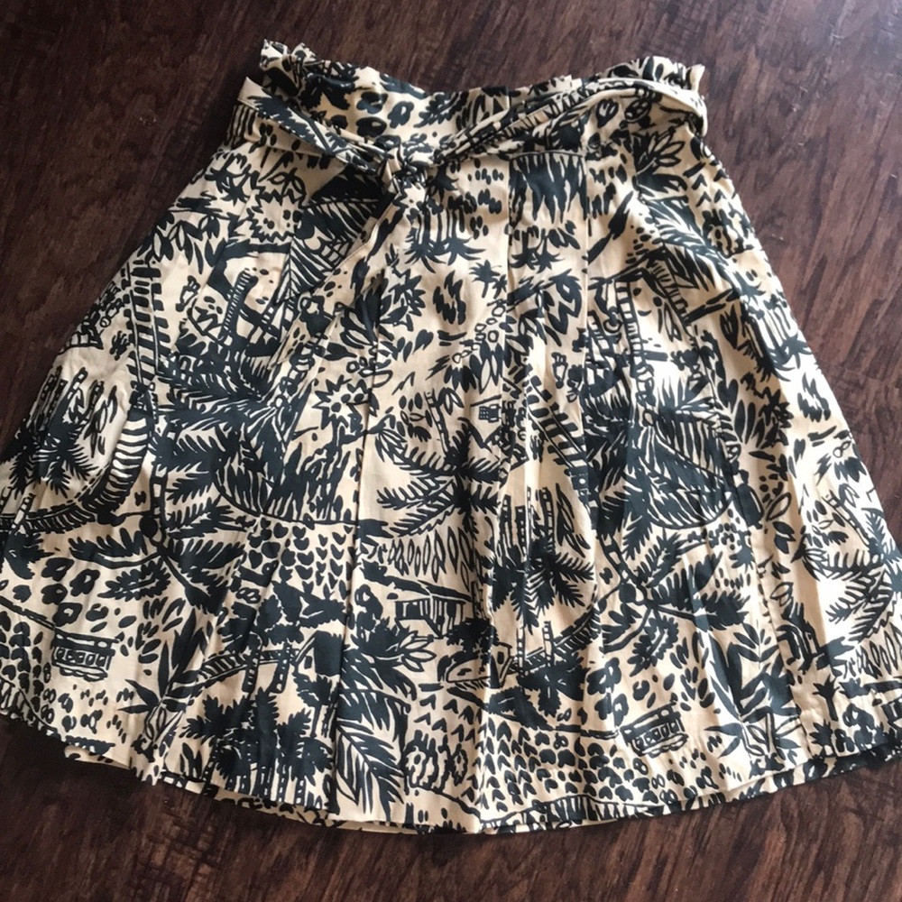 Patterned skirt